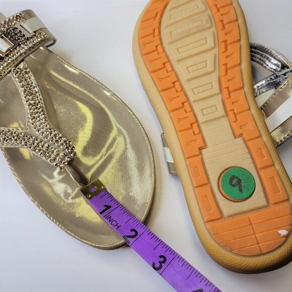 GOLD Sandals Size 9 Slip In Fancy Flats Slippers Comfy Insole Toe Post Sandals - Picture 6 of 9
